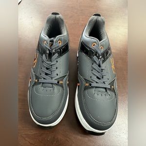 Unisex Rollerskate Shoes with Wheels size 6.5